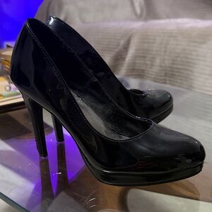 FIONI Clothing Shiny Black Heels